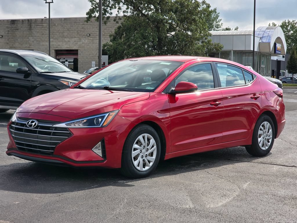Used 2020 Hyundai Elantra SE FWD image 1