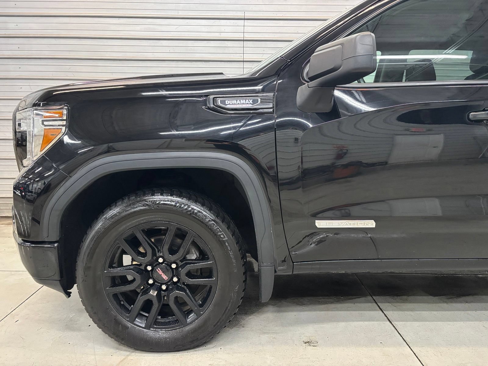 Used 2021 GMC Sierra 1500 Elevation w/ X31 Off-Road Package AWD/4WD image 4