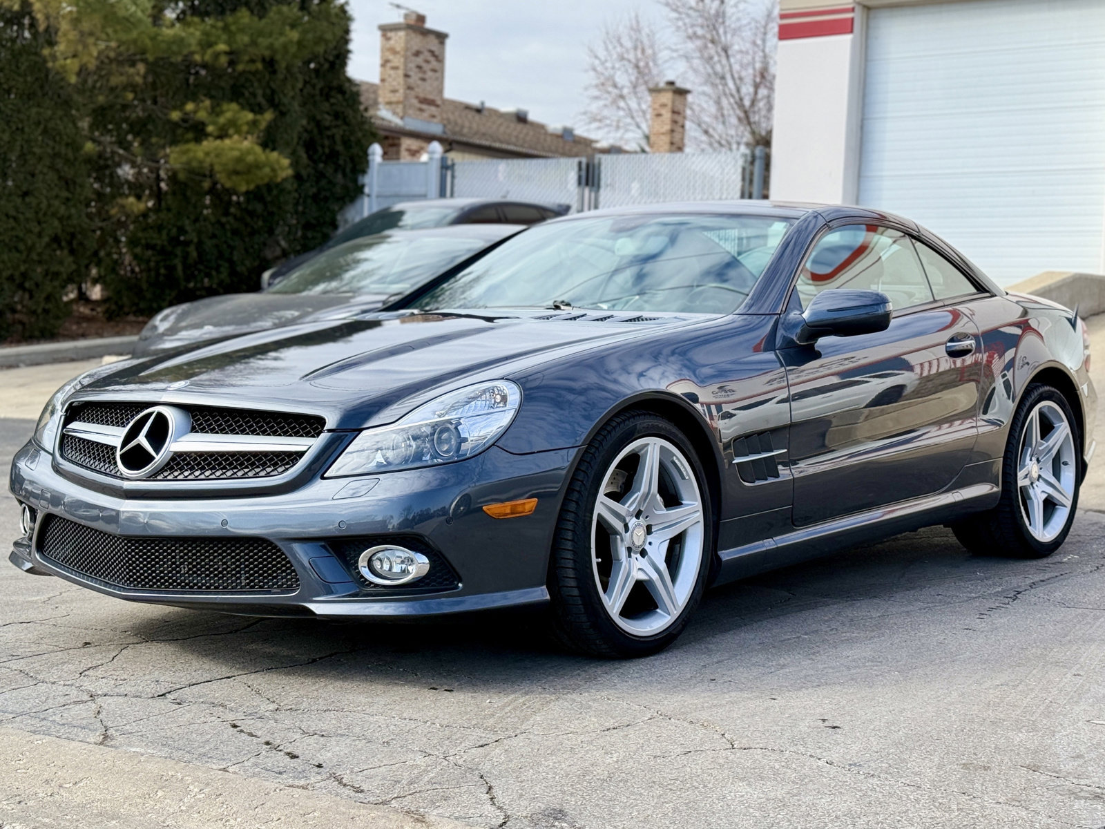 Used 2012 Mercedes-Benz SL 550 image 3