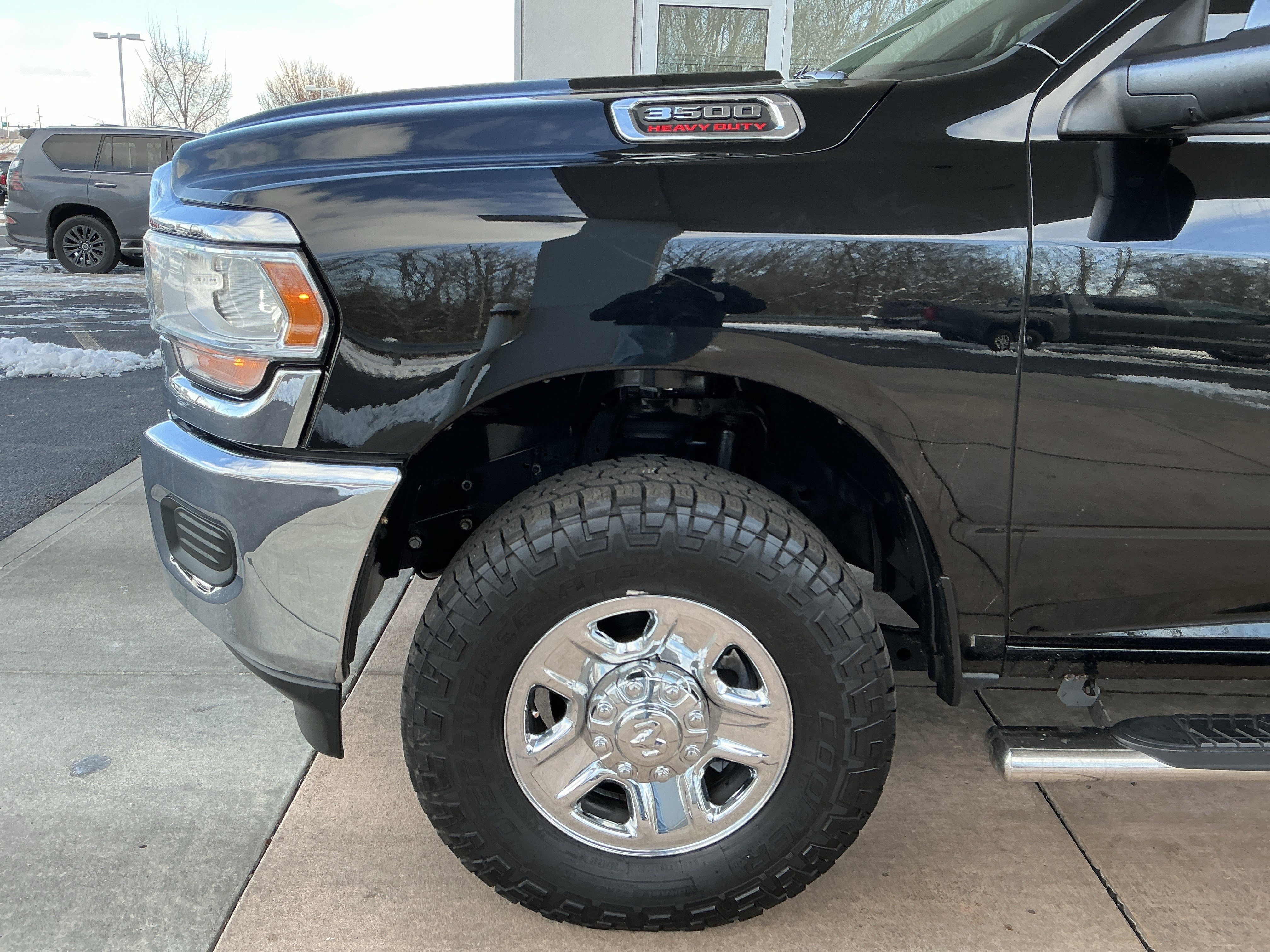 Used 2022 RAM 3500 Tradesman image 25