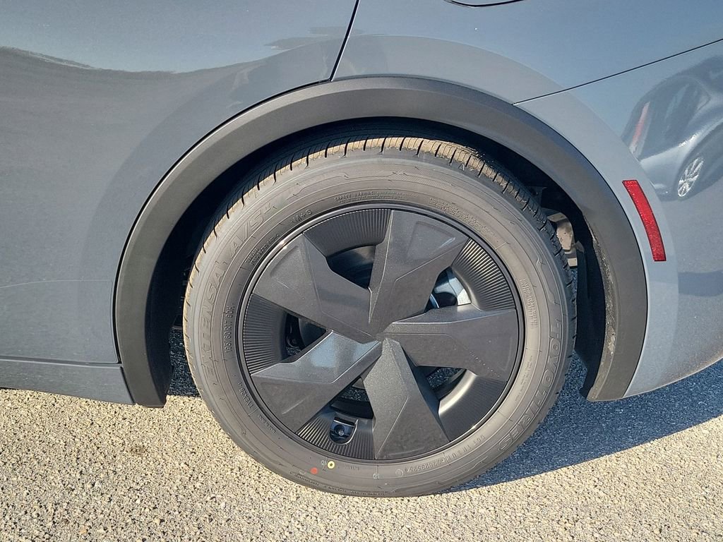 New 2026 Toyota Prius Plug-In Hybrid image 18