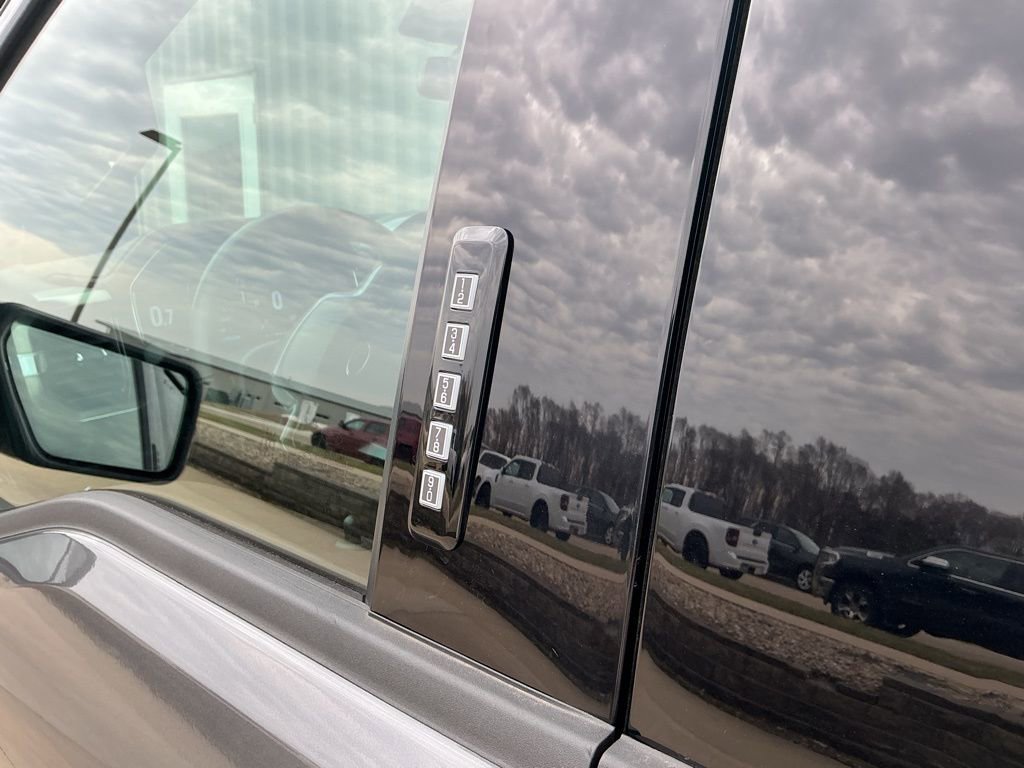 Used 2023 Ford F150 Lariat w/ Equipment Group 502A High image 7