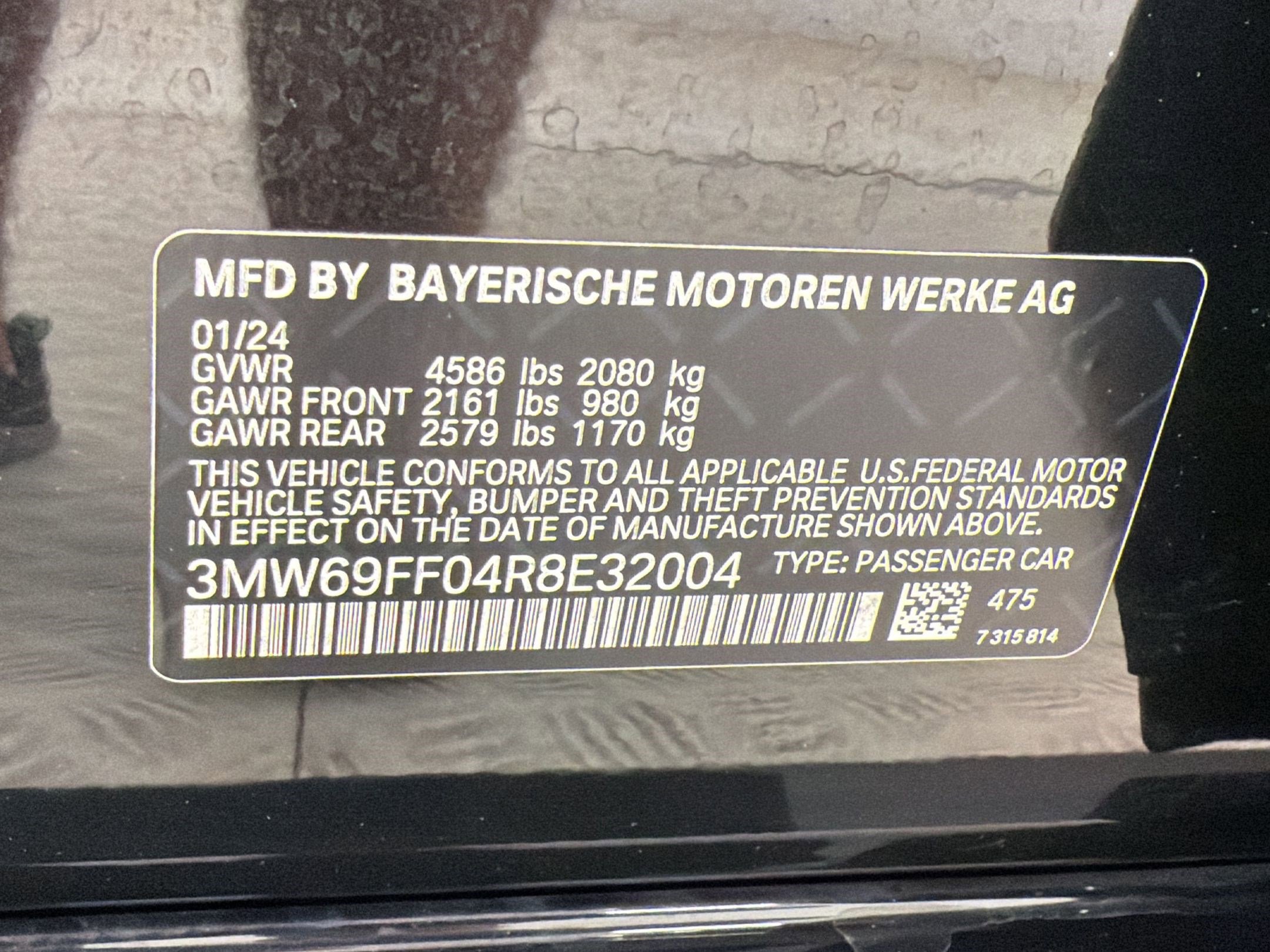 Certified 2024 BMW 330i Sedan w/ M Sport Package RWD image 17