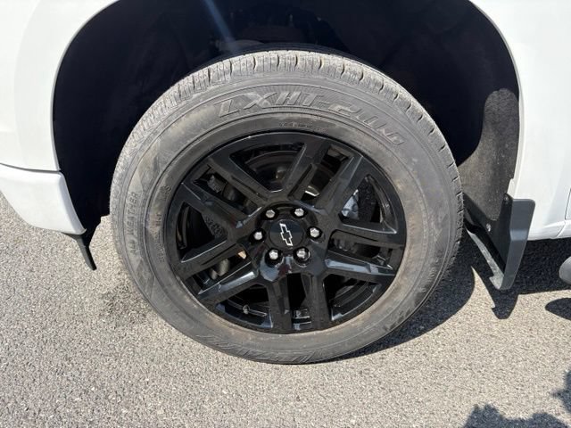 Used 2023 Chevrolet Silverado 1500 Custom w/ LPO, Dark Essentials Package AWD/4WD image 13
