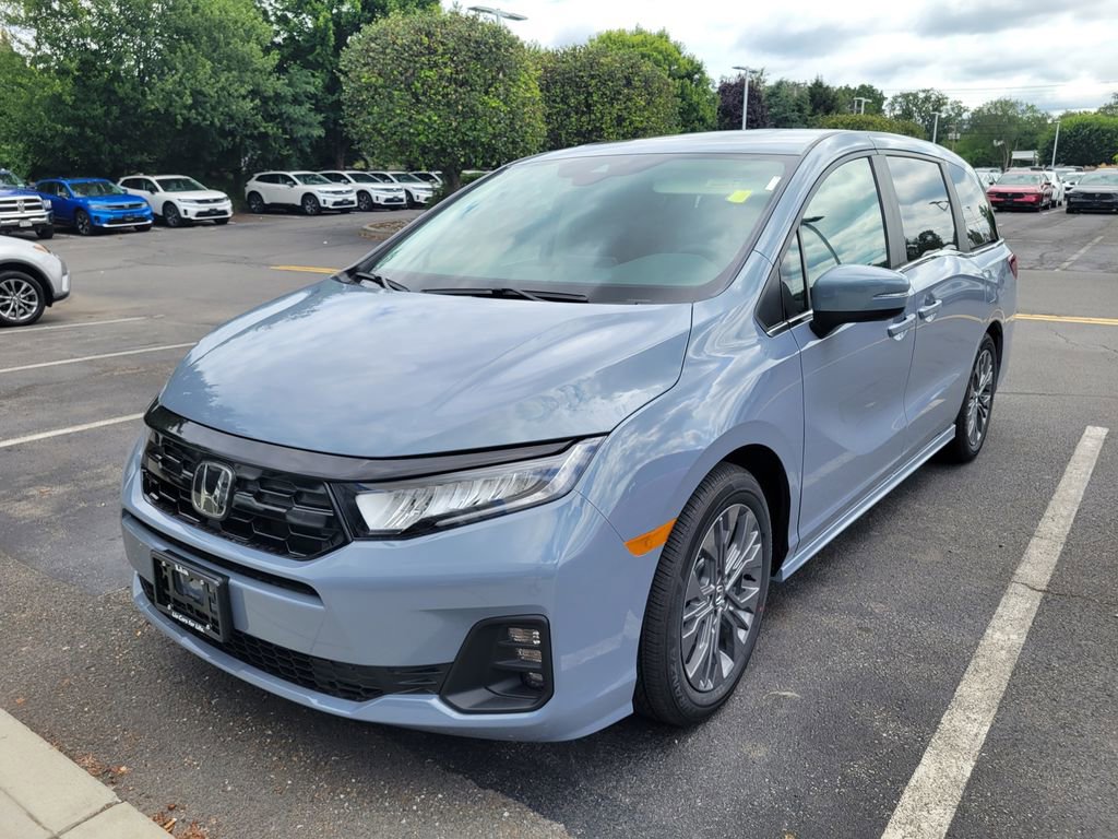 New 2026 Honda Odyssey Touring image 9