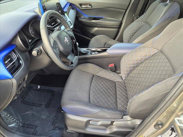 Used 2021 Toyota C-HR XLE FWD image 14