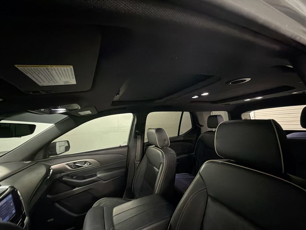 Used 2023 Chevrolet Traverse Premier w/ Redline Edition FWD image 19