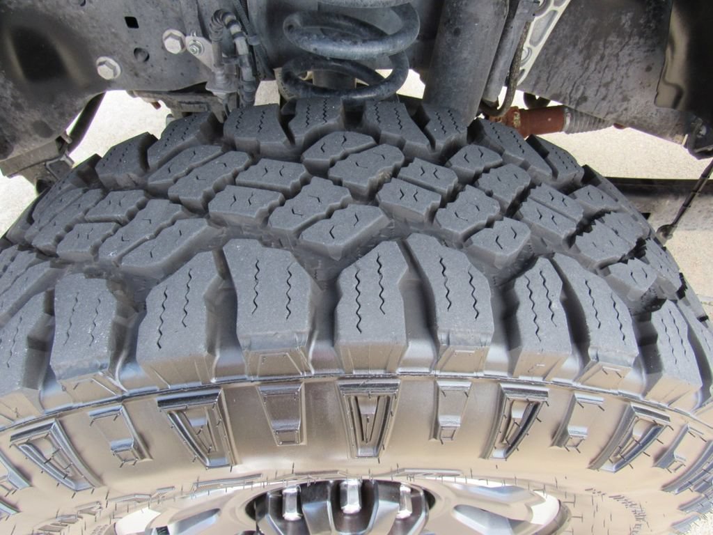 Used 2024 Ford F250 Platinum w/ Tremor Off-Road Package AWD/4WD image 11
