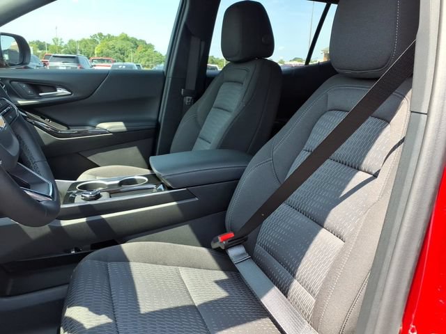 New 2026 Chevrolet Equinox LT w/ Safety and Technology Package FWD image 10