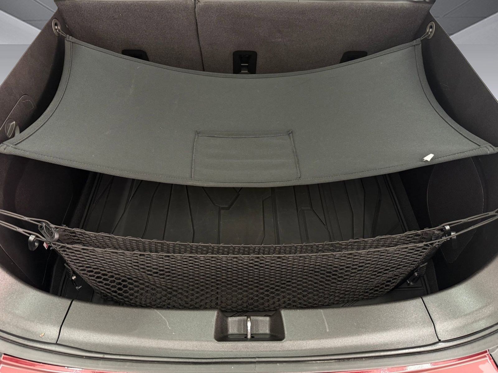 Used 2017 Chevrolet Volt Premier w/ Driver Confidence II Package image 30