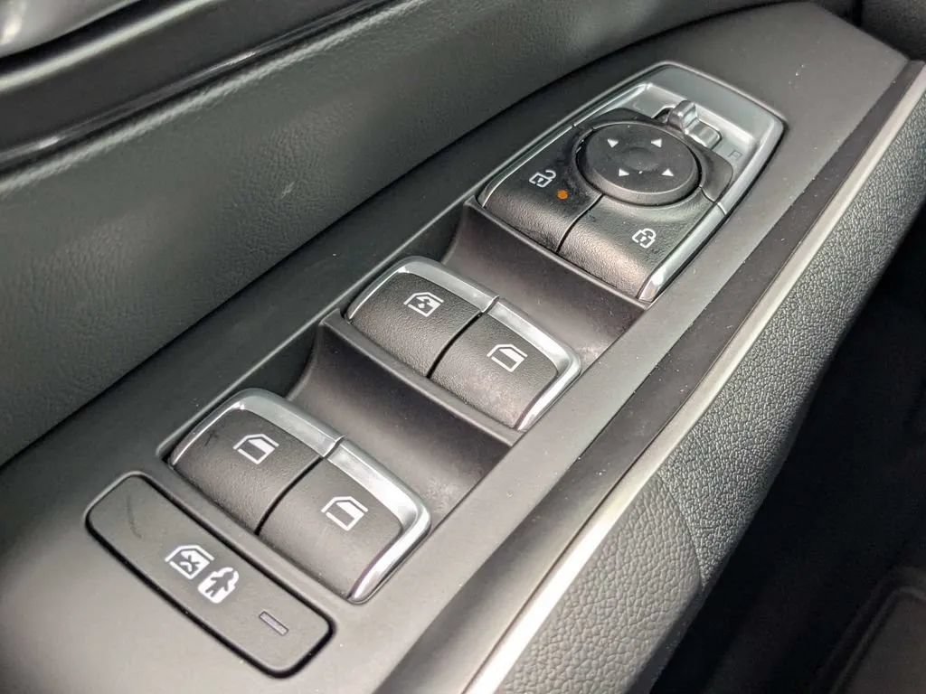 Used 2026 Kia Sorento LX FWD image 23