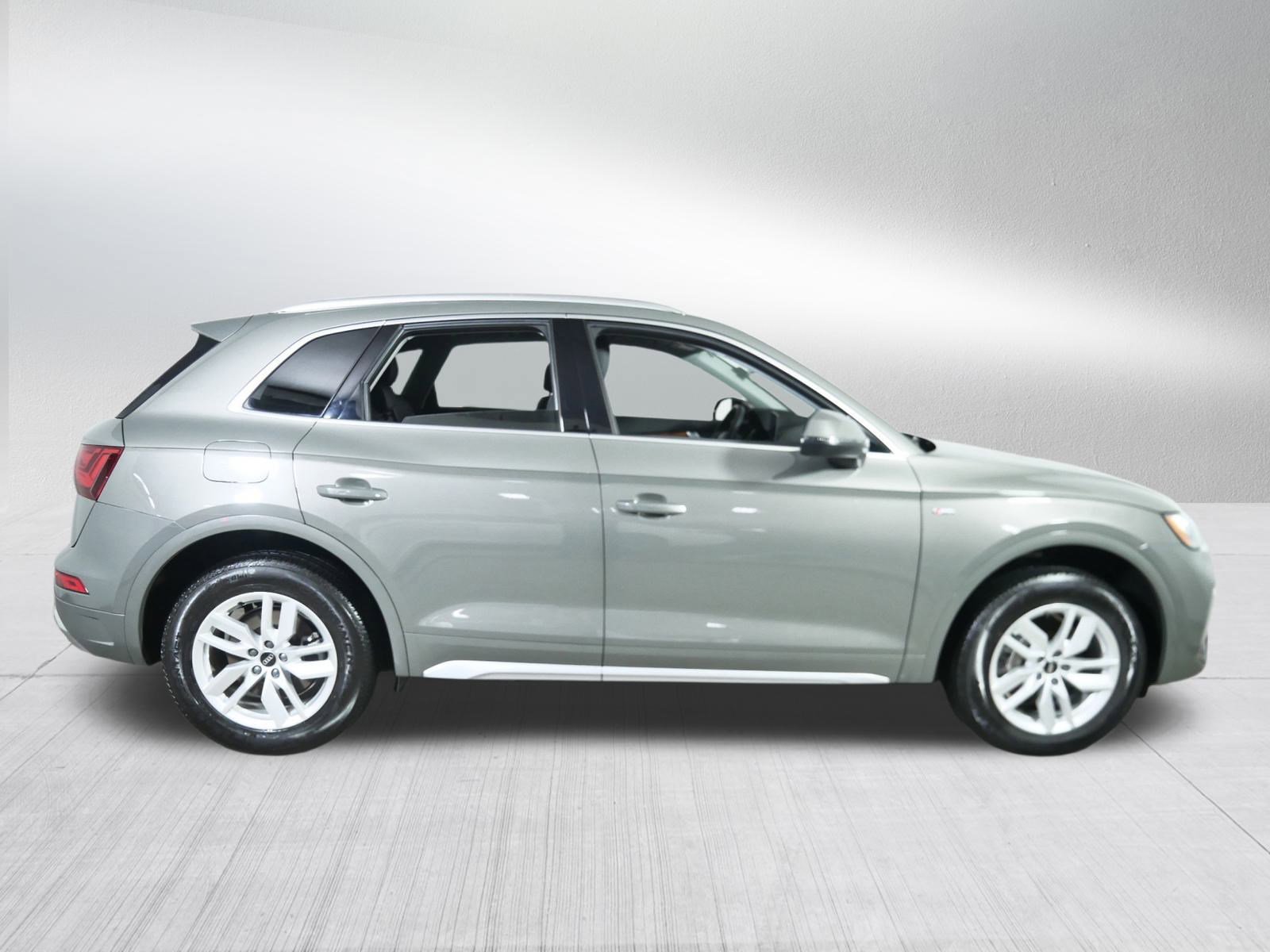 Used 2023 Audi Q5 2.0T Premium w/ Convenience Package image 8