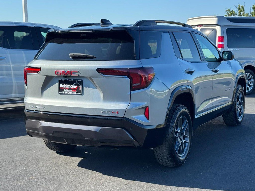 Used 2026 GMC Terrain AT4 w/ Technology Package II AWD/4WD image 4