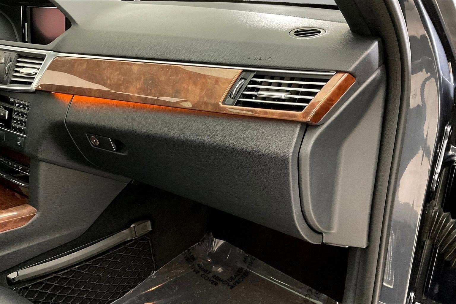 Used 2011 Mercedes-Benz E 350 4MATIC Sedan image 26