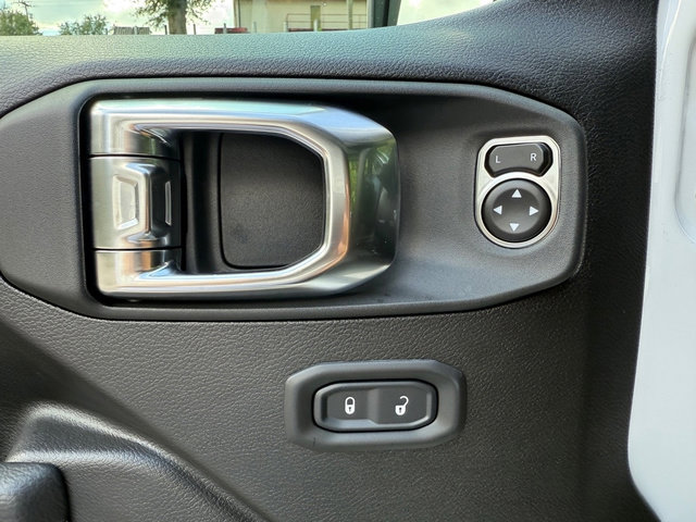 New 2025 Jeep Gladiator Rubicon image 14