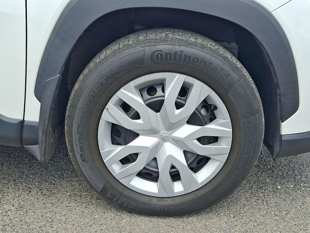 Used 2022 Toyota Corolla Cross L AWD/4WD image 9