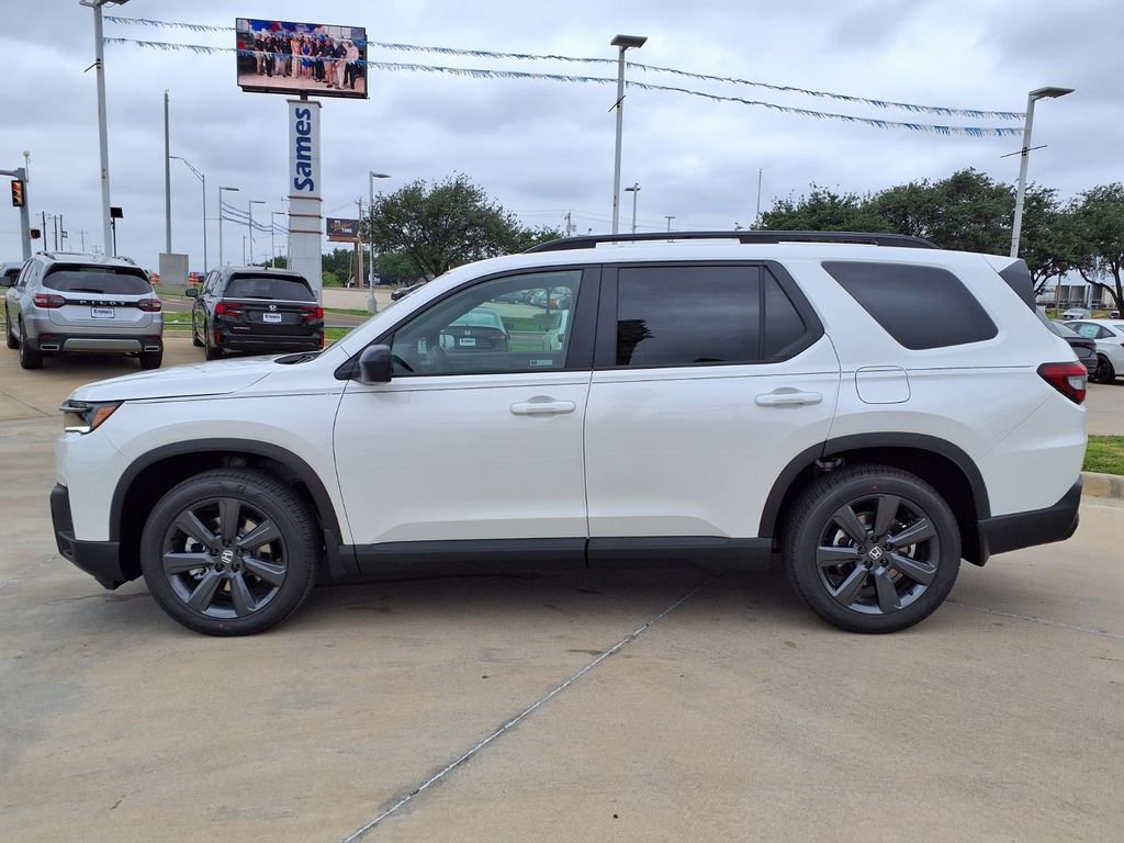 New 2026 Honda Pilot Sport image 4