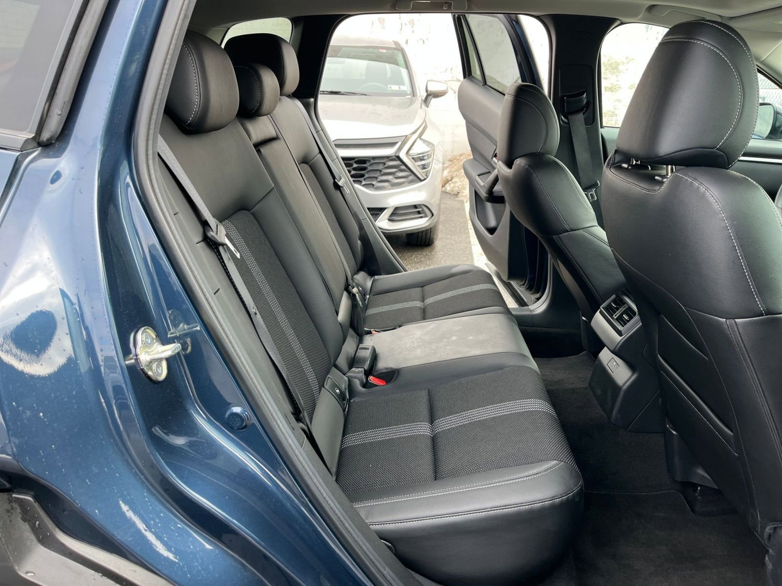 Used 2025 MAZDA CX-50 AWD 2.5 S w/ Premium Package image 27