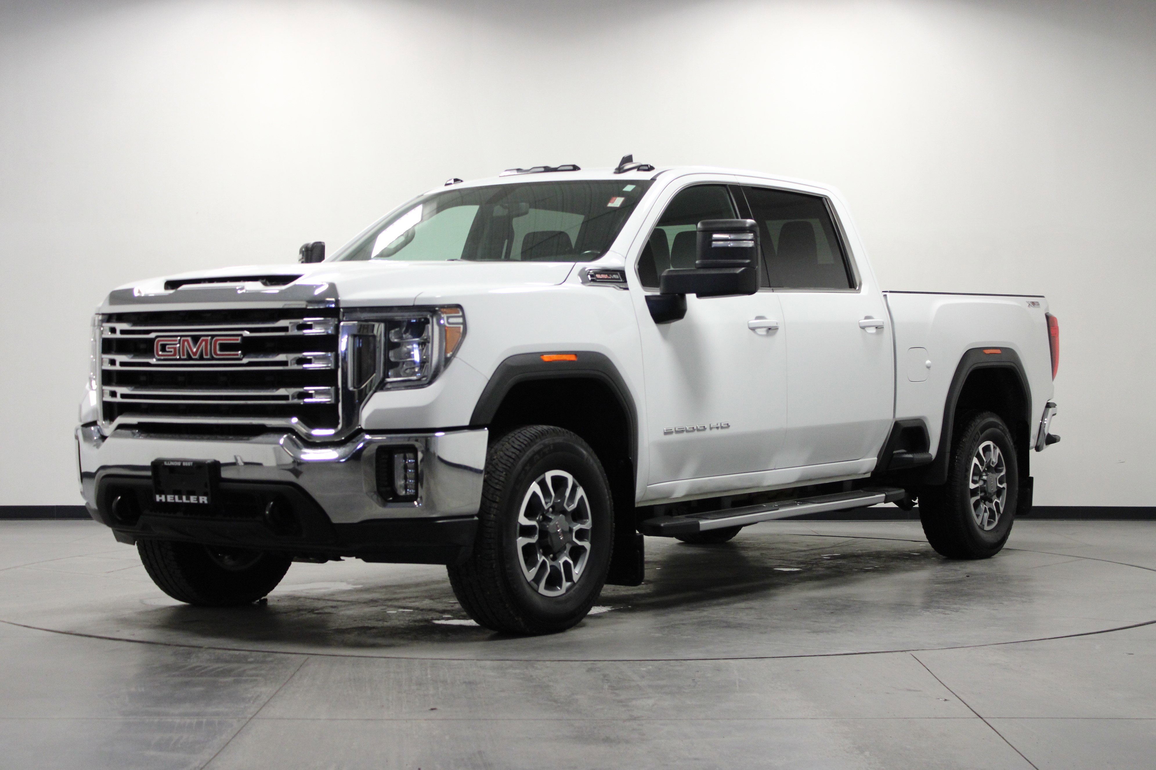Used 2022 GMC Sierra 2500 SLE w/ SLE Value Package; image 8