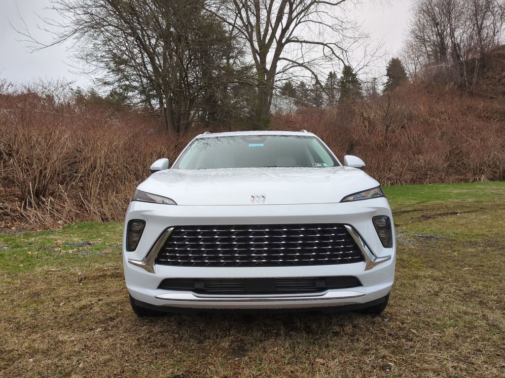 New 2026 Buick Envision Avenir image 2