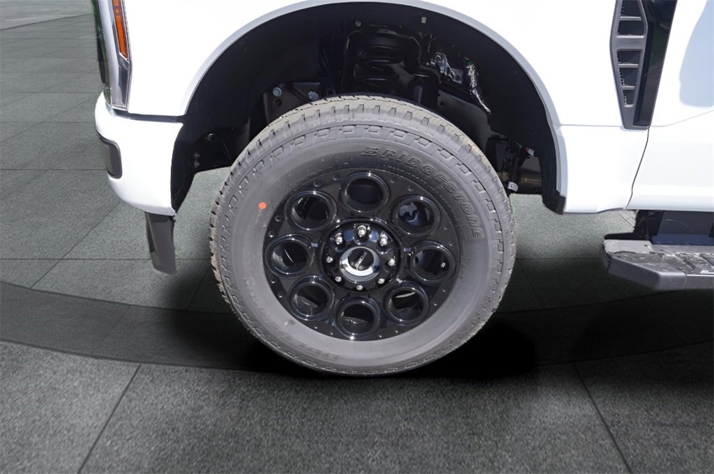 New 2026 Ford F250 XLT image 32