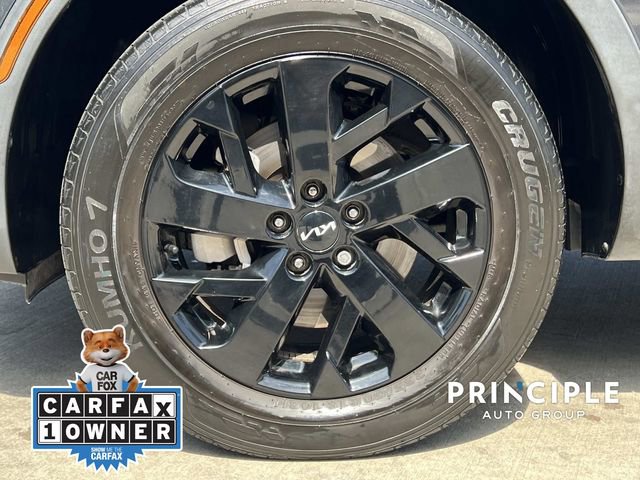 Used 2023 Kia Sorento S image 7