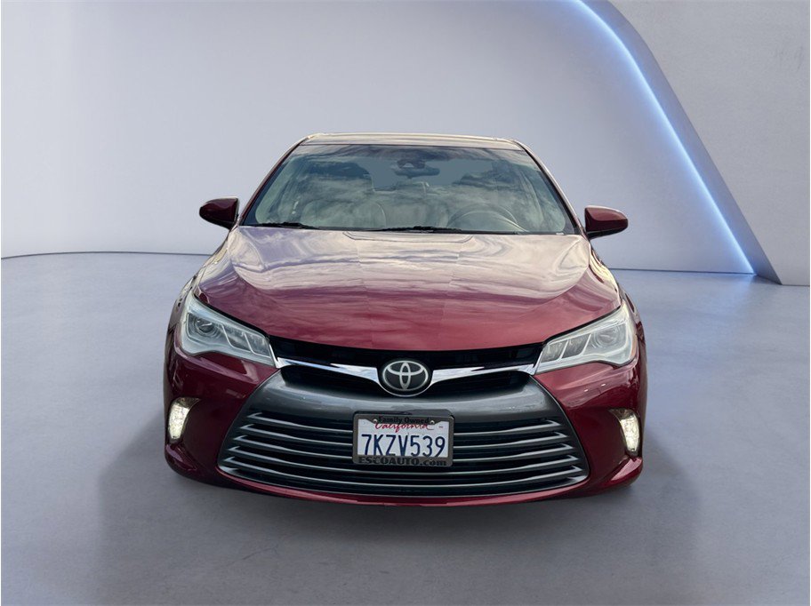 Used 2015 Toyota Camry XLE w/ Advanced Technology Package image 2