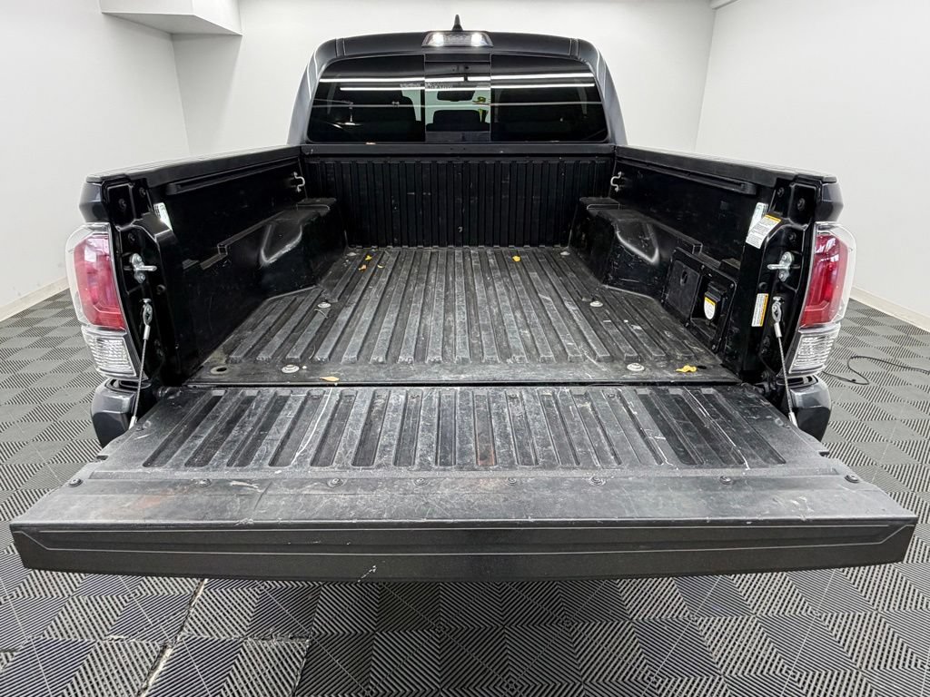 Certified 2023 Toyota Tacoma TRD Sport AWD/4WD image 15