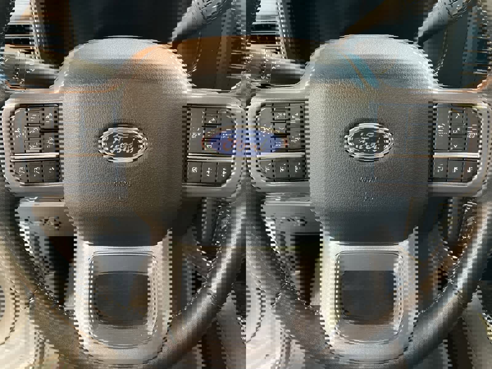 Certified 2023 Ford F350 Lariat w/ Lariat Ultimate Package image 22