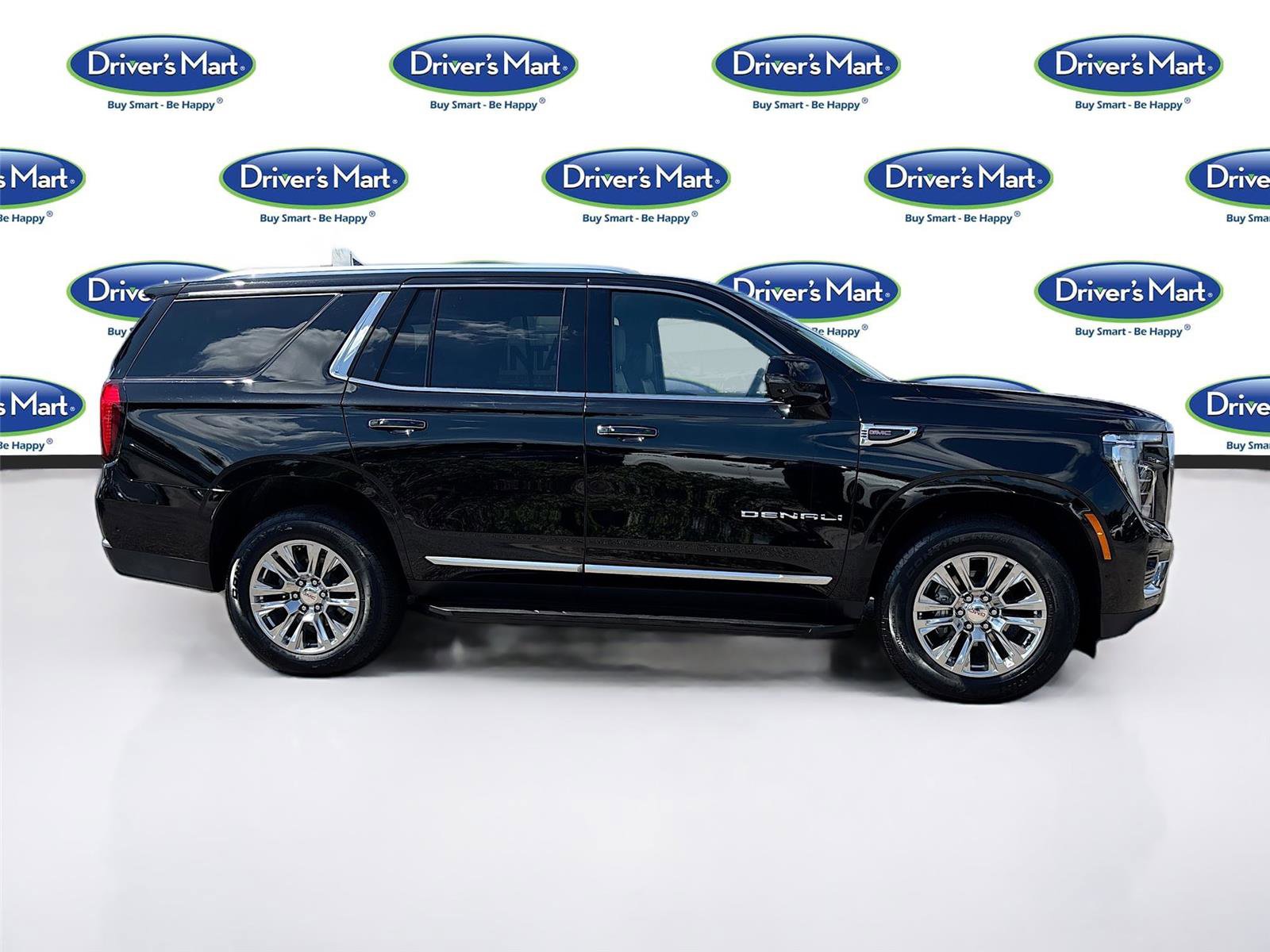 Used 2025 GMC Yukon Denali RWD image 8