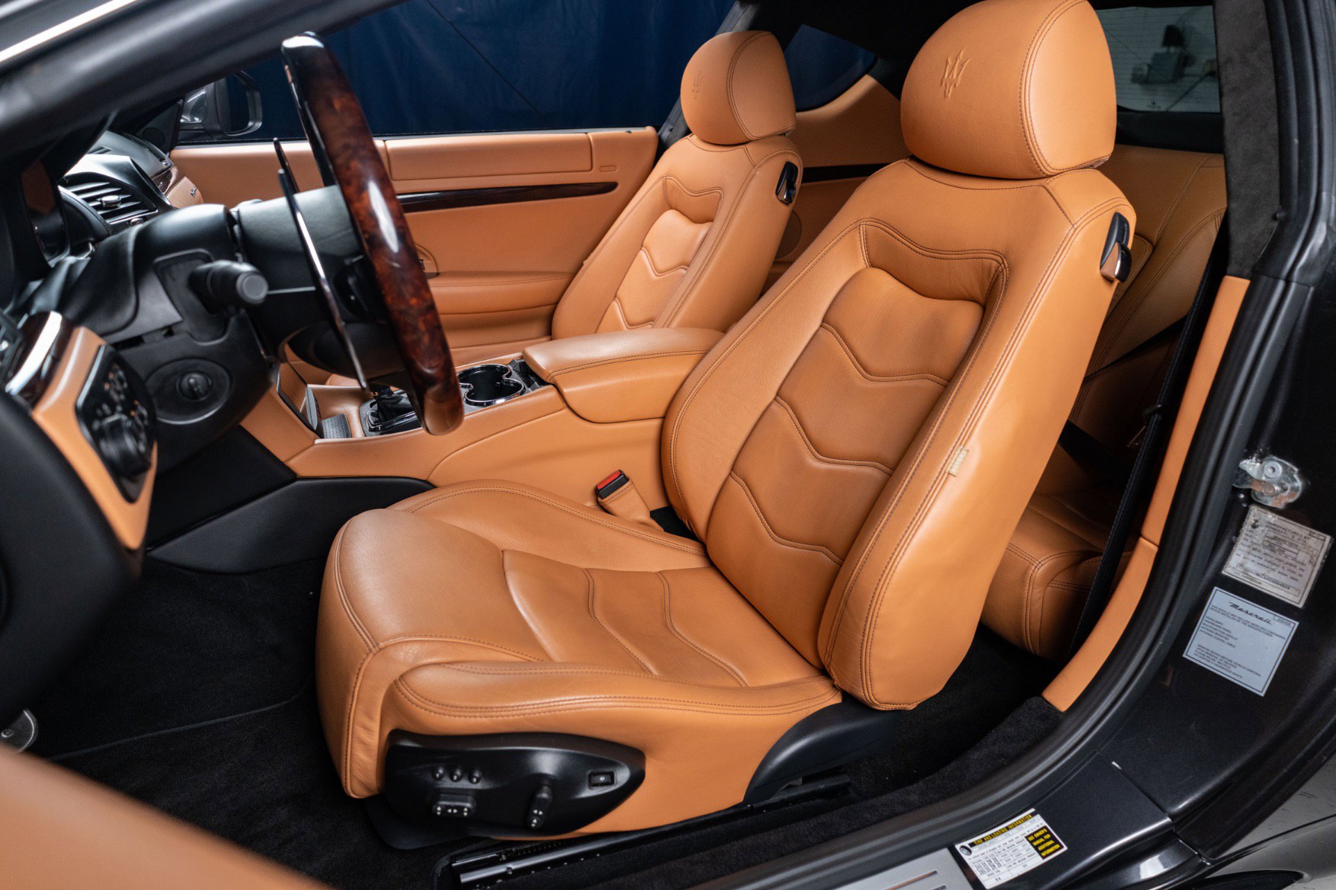 Used 2012 Maserati GranTurismo S image 38