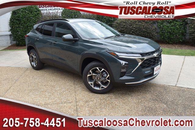 New 2025 Chevrolet Trax LT w/ Driver Confidence Package