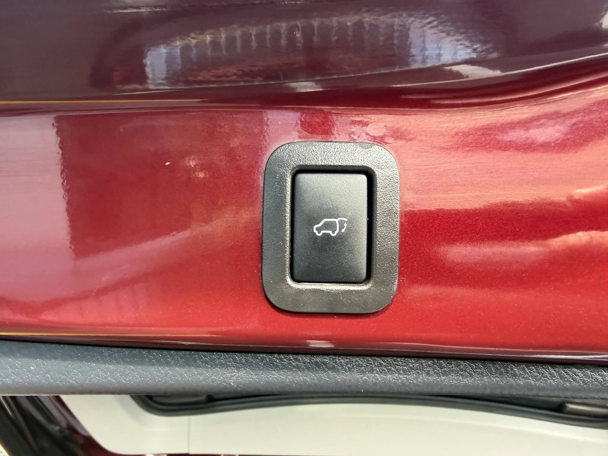 Used 2019 Toyota Highlander XLE FWD image 20
