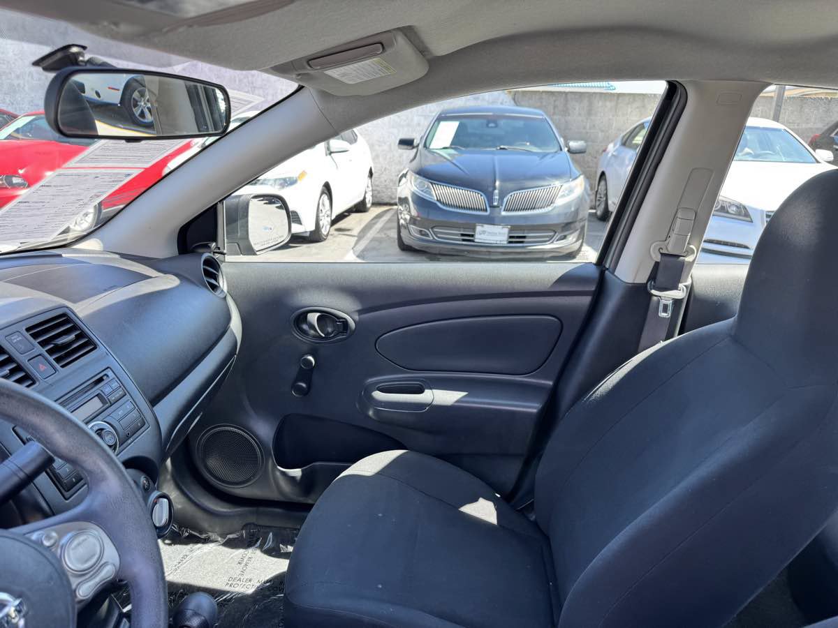 Used 2014 Nissan Versa S Plus FWD image 32