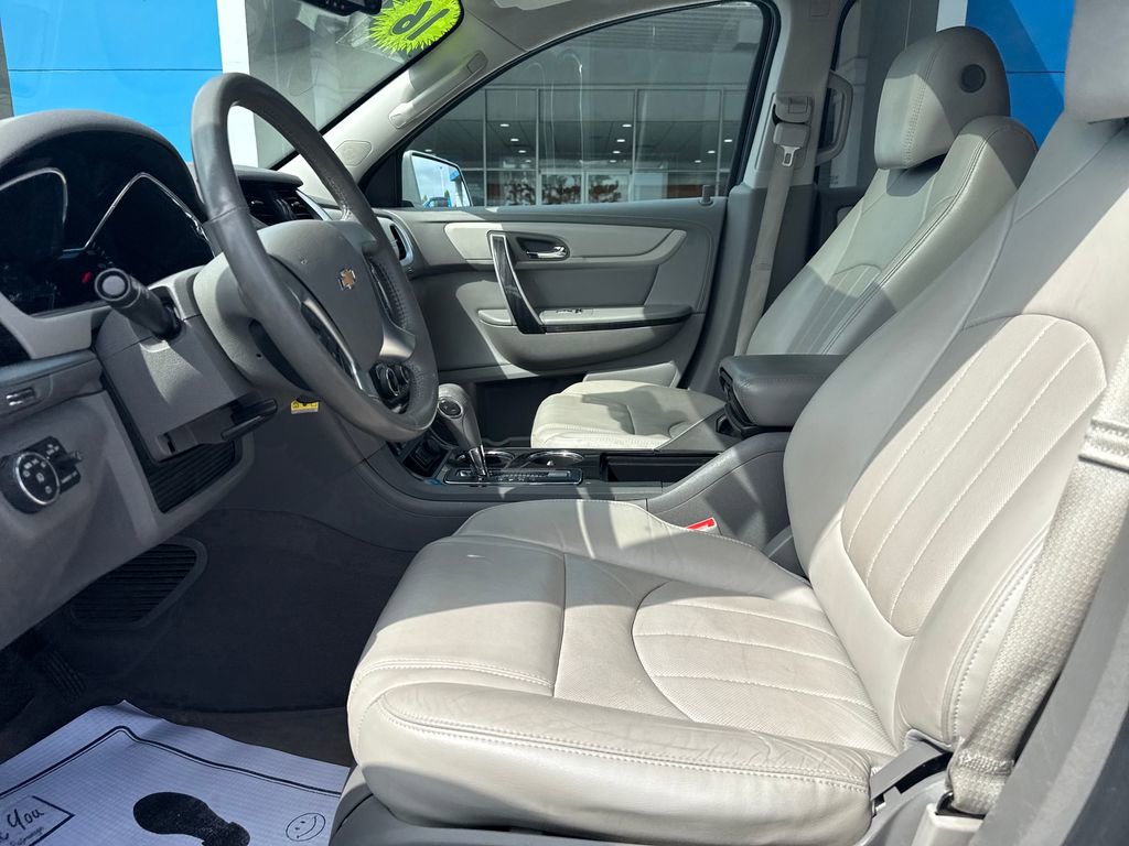 Used 2016 Chevrolet Traverse LTZ FWD image 11