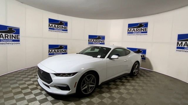 Used 2024 Ford Mustang Premium image 6