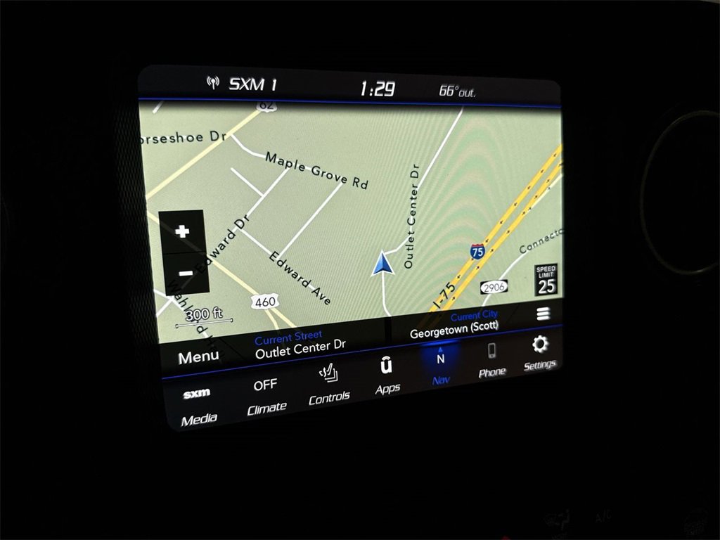 Used 2023 Jeep Wrangler Altitude image 15