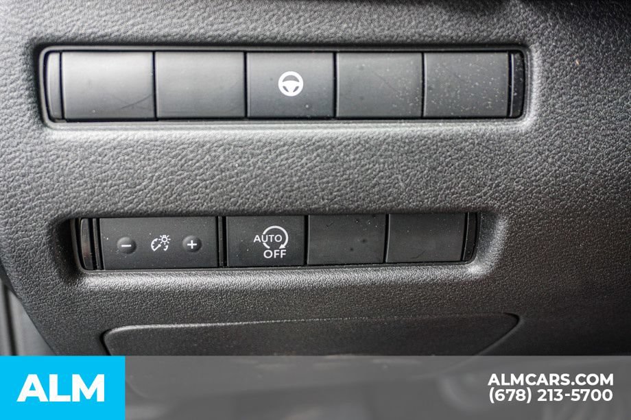 Used 2023 Nissan Rogue SV AWD/4WD image 44