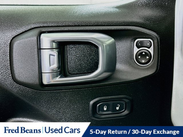 Used 2023 Jeep Gladiator Sport AWD/4WD image 25