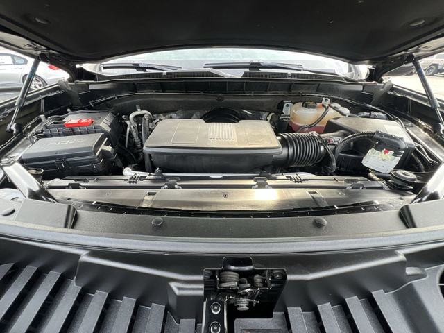 Certified 2024 Chevrolet Tahoe High Country w/ Advanced Technology Package image 36