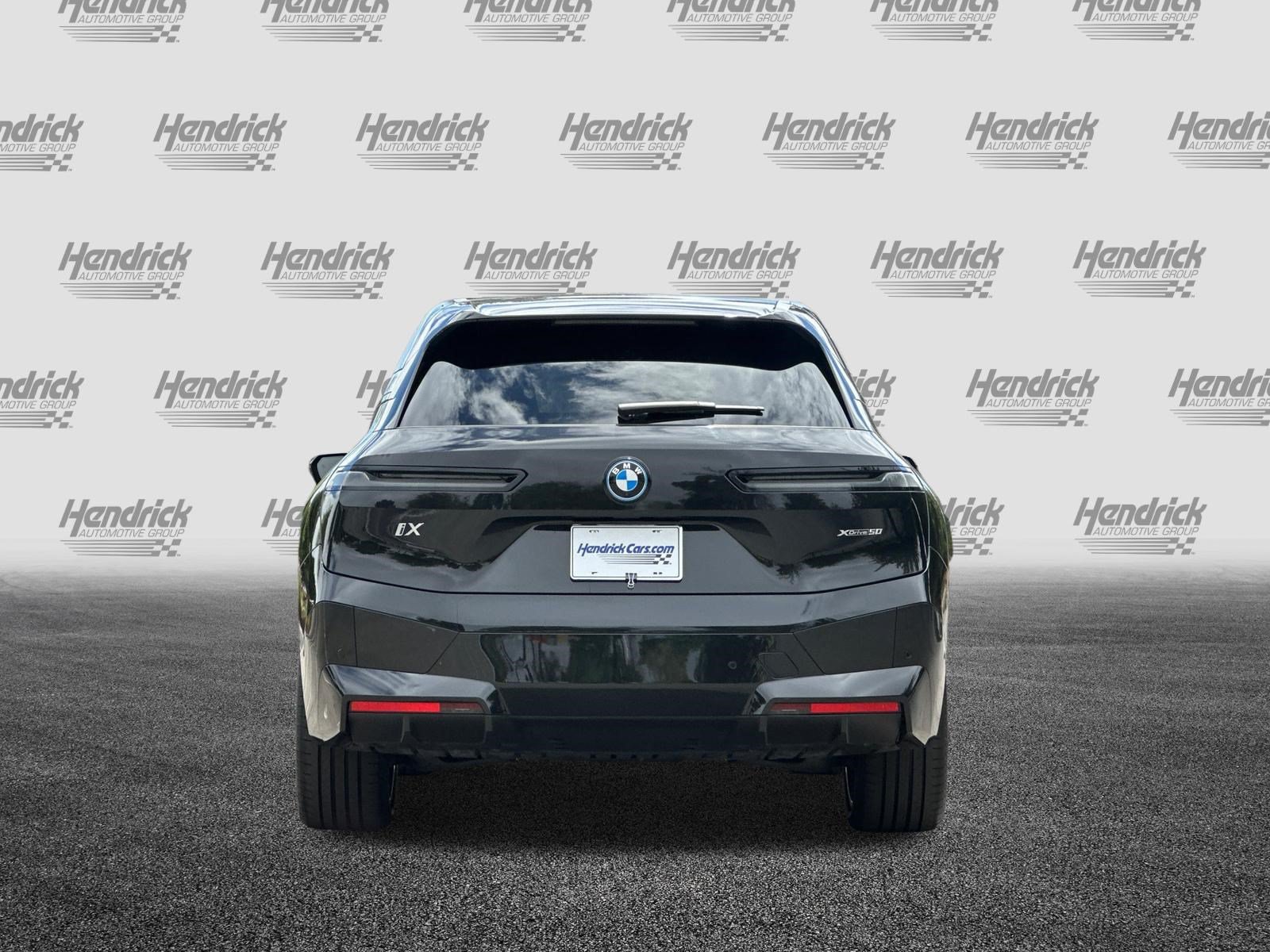 Used 2024 BMW iX xDrive50 w/ Sport Package AWD/4WD image 6