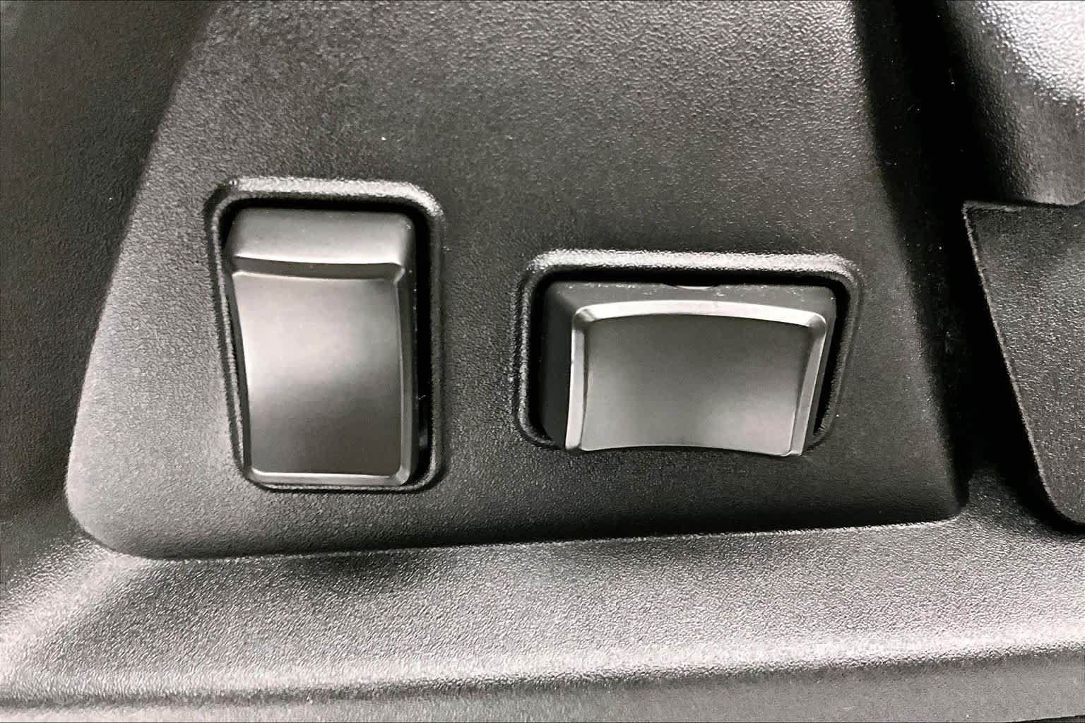 Used 2016 GMC Terrain SLE FWD image 31