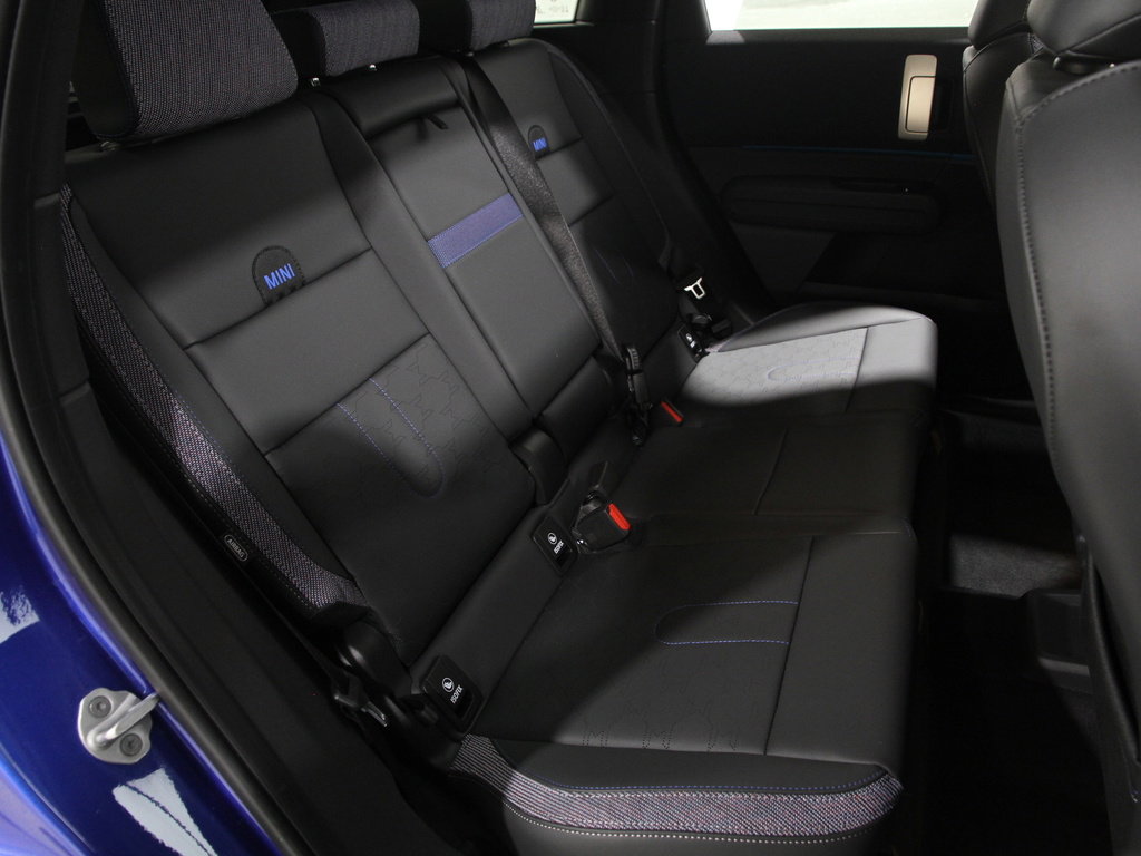 Certified 2025 MINI Cooper Countryman S image 20