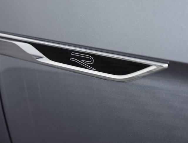 Used 2021 Volkswagen Atlas SEL R-Line image 10