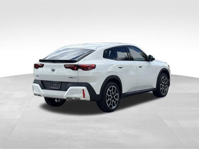 Certified 2025 BMW X2 xDrive28i w/ Technology Package AWD/4WD image 9