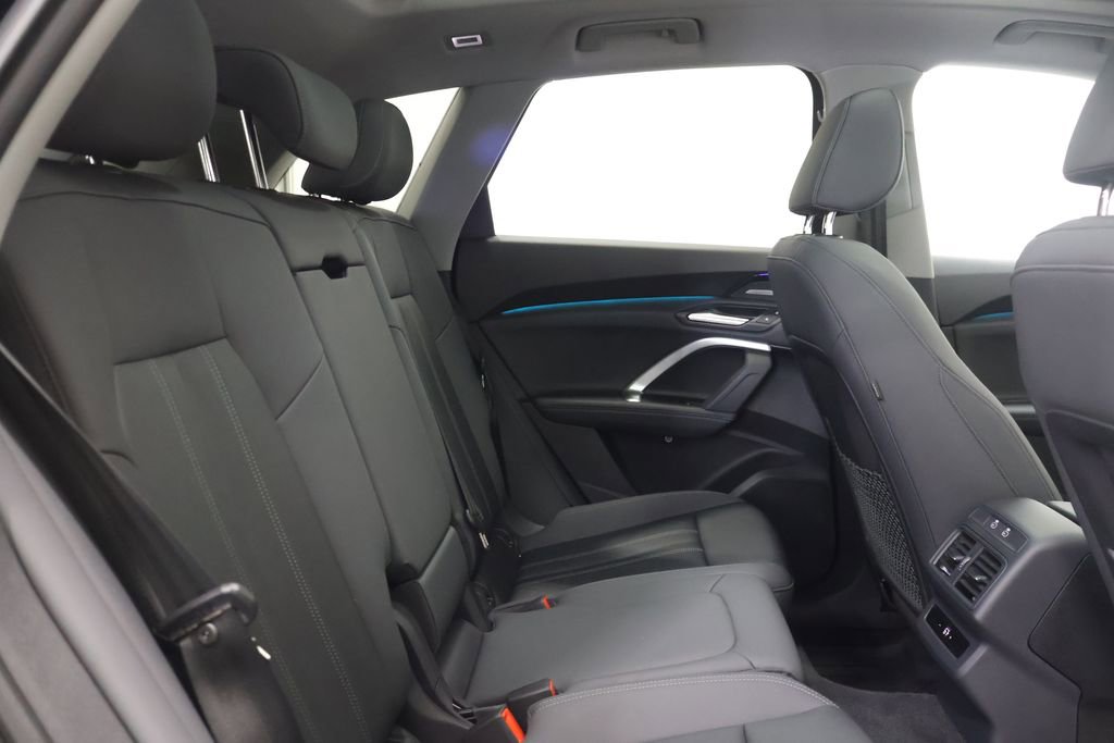 Used 2025 Audi Q5 Premium Plus w/ Premium Plus image 24