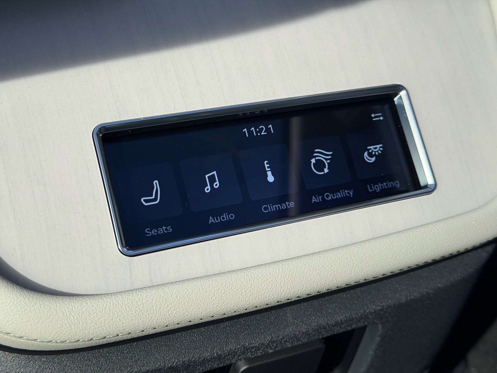 New 2026 Lincoln Navigator Reserve AWD/4WD image 23