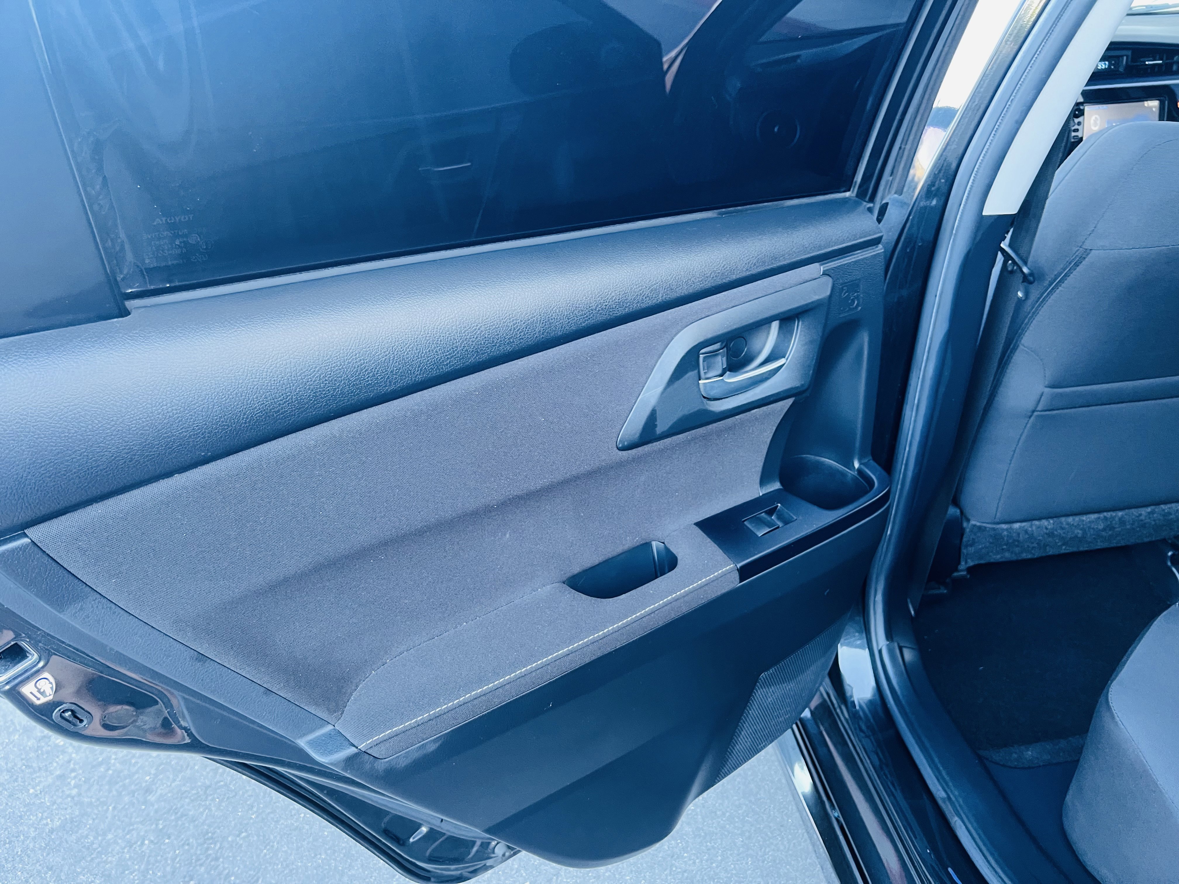 Used 2017 Toyota Corolla iM w/ Carpet Mat Package FWD image 11