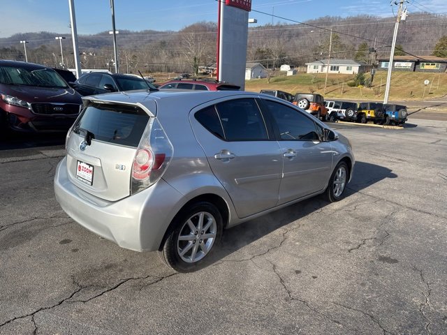 Used 2013 Toyota Prius C image 8