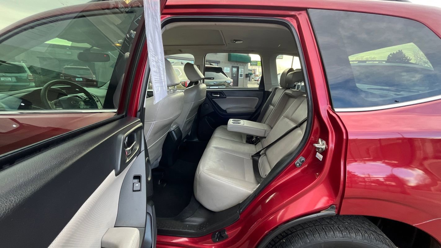 Used 2016 Subaru Forester 2.5i Touring w/ Popular Package #2 image 21